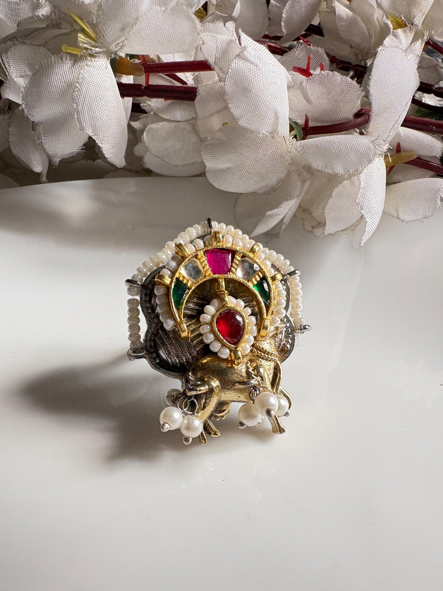 Rajvanshi Ashwa Dual Tone Kundan Fusion Ring
Handcrafted Horse Motif Statement Ring | Antique Silver & Gold Adjustable Cocktail Ring | Heritage Artisan Jewellery