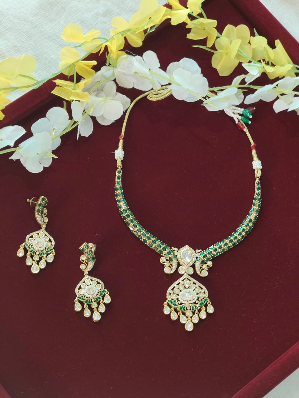 Haritā Padmā Polki Hasli Set | Emerald Uncut Polki Moissanite Hasli Necklace Set with Earrings | Traditional Indian Jewellery