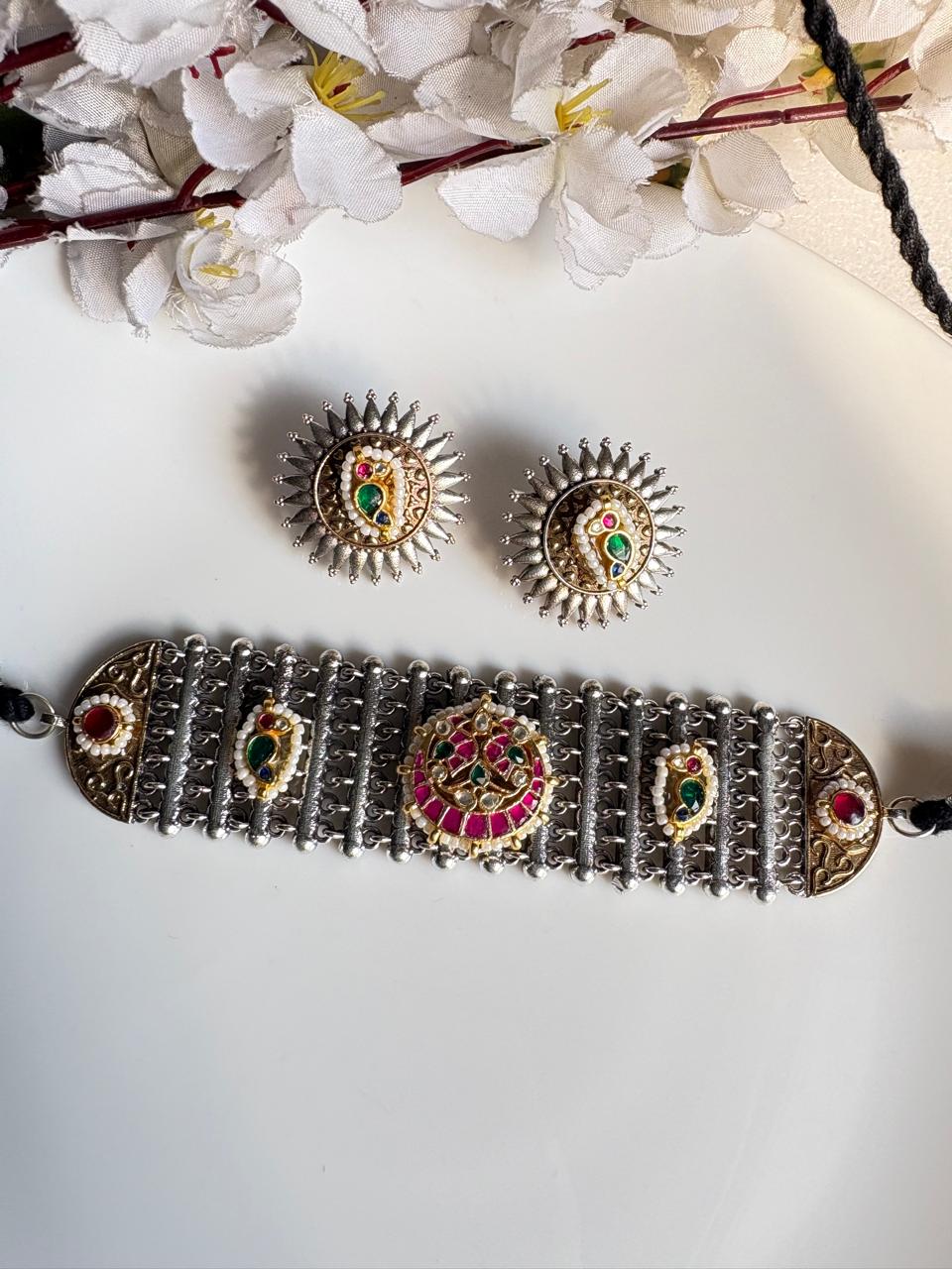 SLA Dual Tone Kundan Choker Necklace Traditional Kundan Jewellery Handcrafted Indian Kundan Jewellery | Premium Statement Necklace Set Online by Alankrent