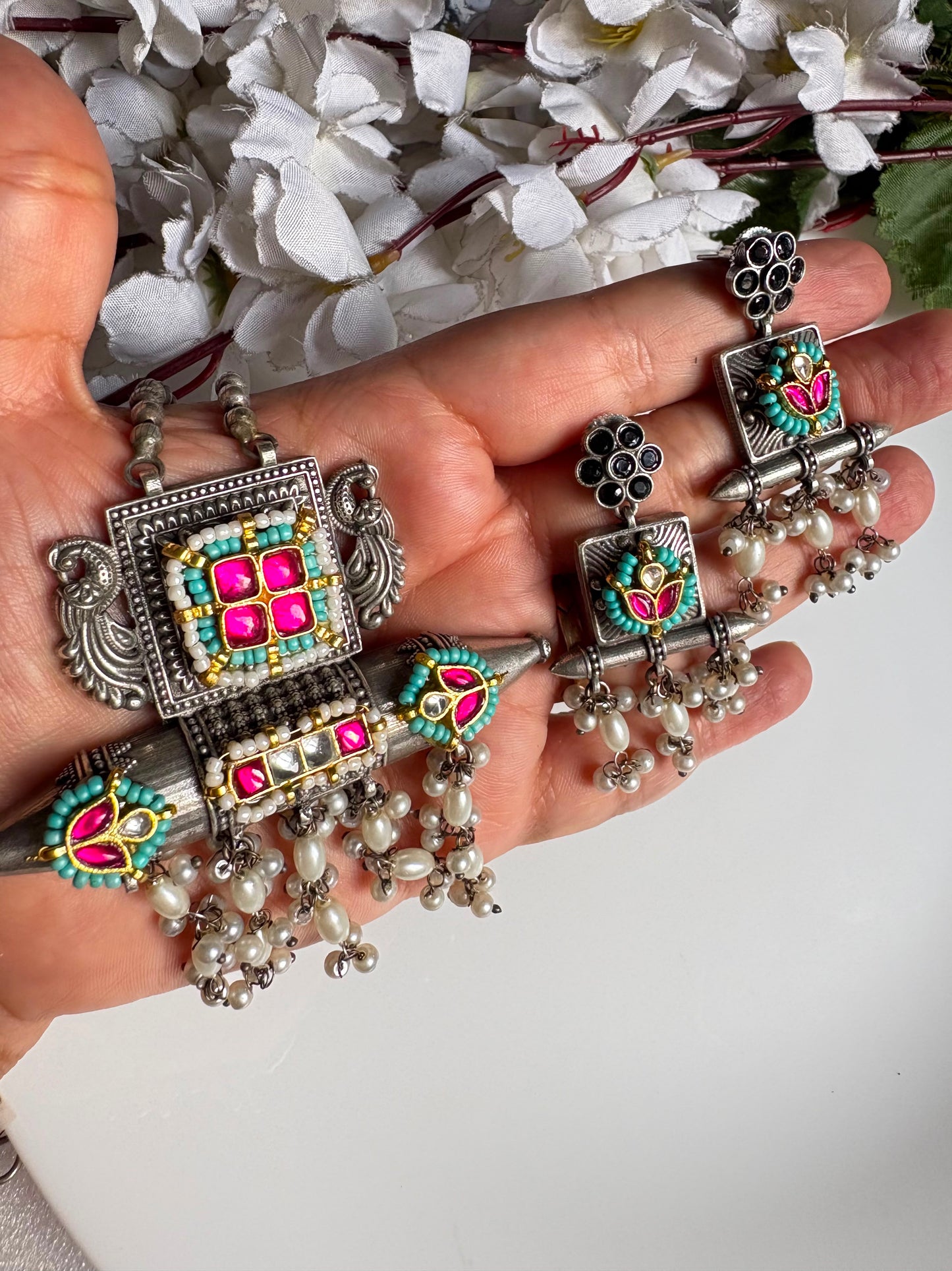 Rajvaadi Noor SLA Long Necklace Set | Dualtone Kundan Fusion Necklace with Earrings