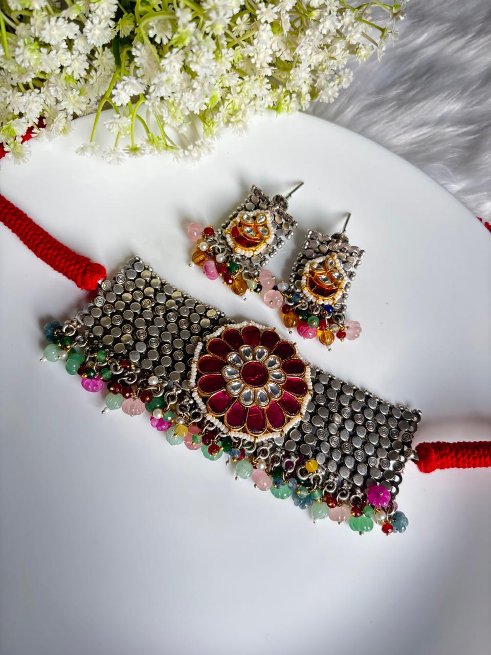 Rajvanshi Silver Lookalike Pacchi Kundan Statement Choker Necklace Set