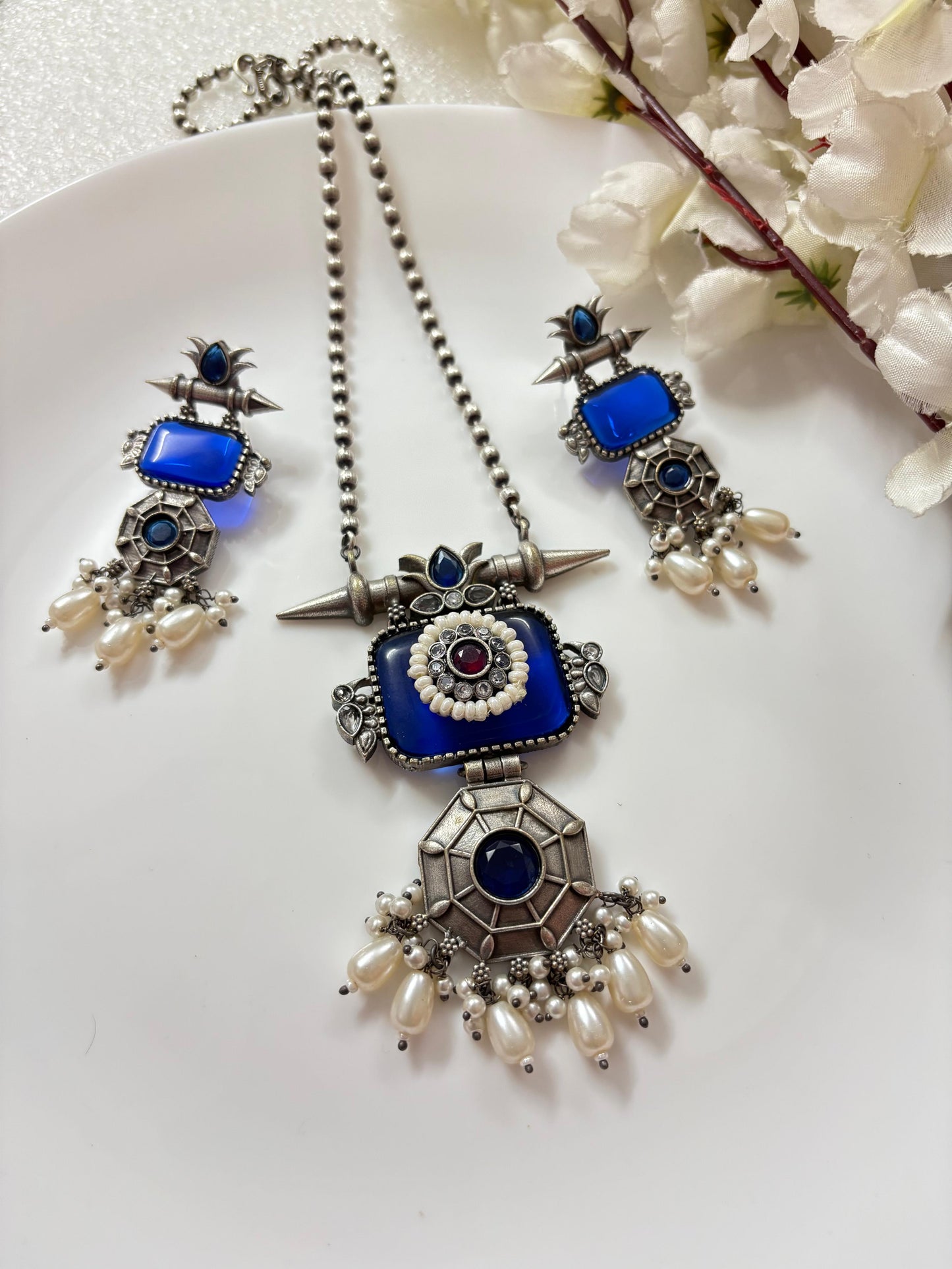 ELVIRA Stone Pearl Hasli Set Blue | Brass Base | Festive Statement Necklace Set