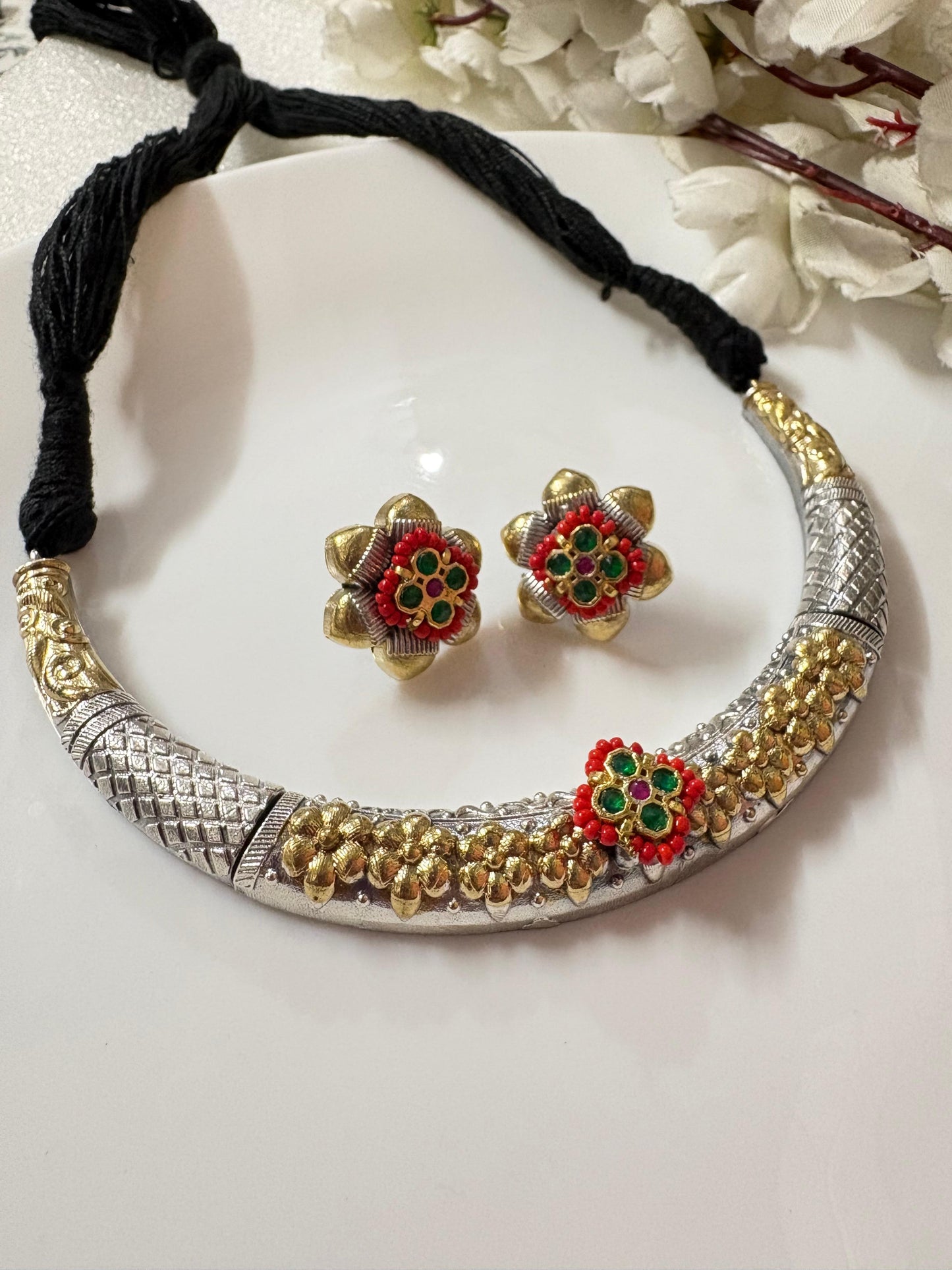 Dual Tone Silver Lookalike Hasli Necklace Set With Pacchi Kundan Stud Earrings Designer Ethnic Jewellery Alankrent by Alankrent