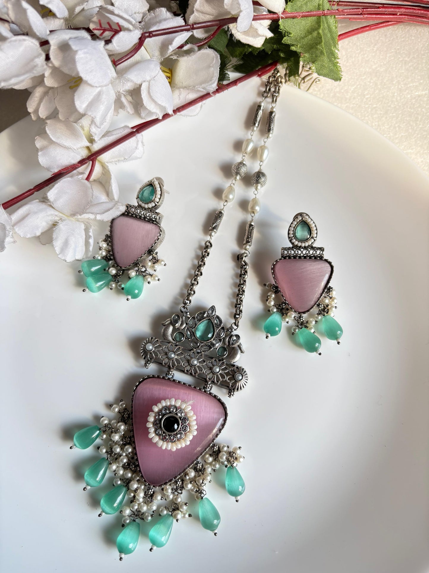 Crystal Stone Long Chain Pendant - Alankrent Luxe