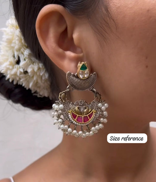 Afghani-style chandbali