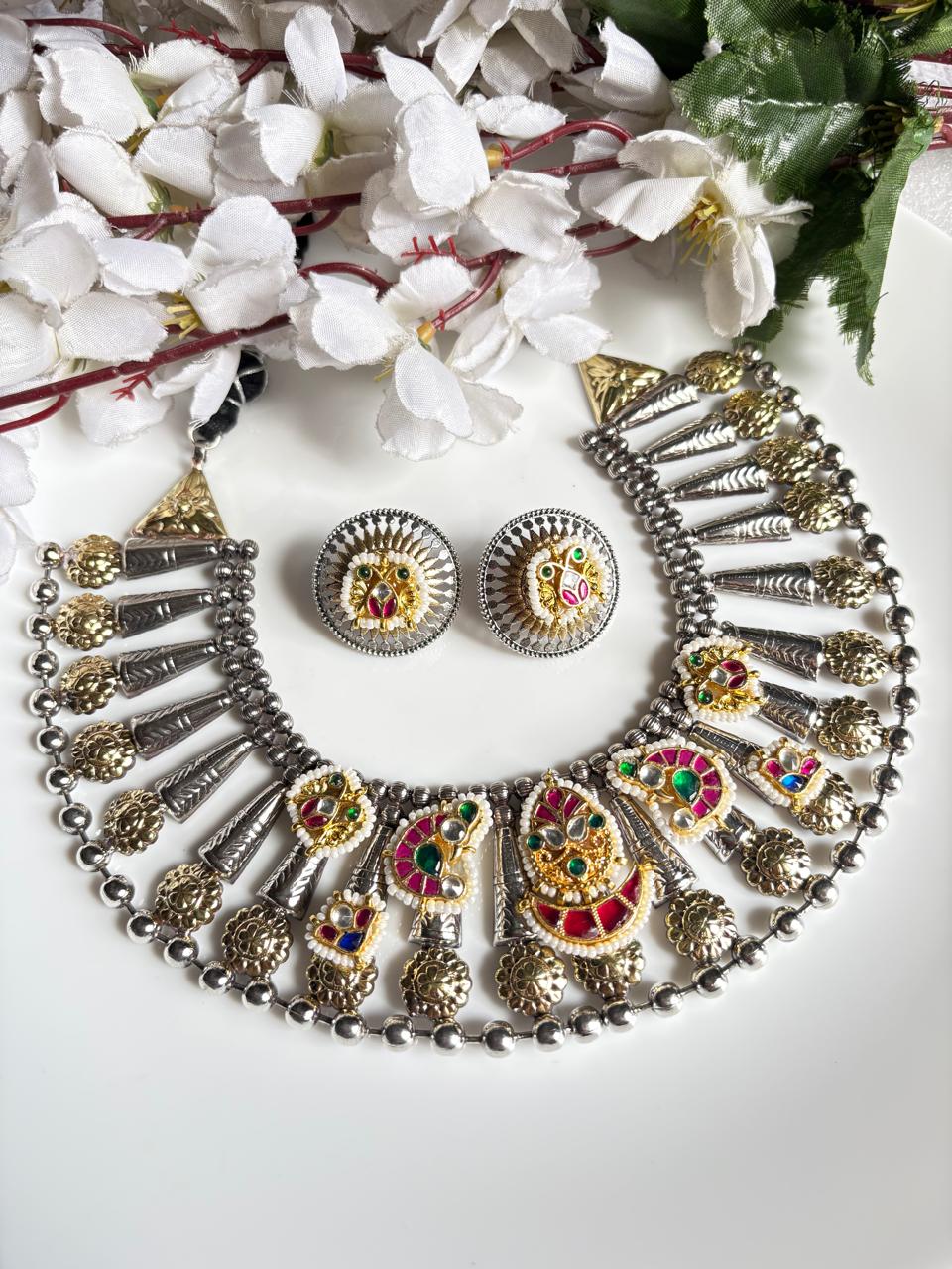 Zivara Noor Premium Kundan Hasli Necklace with Silver Look Alike Polish Online