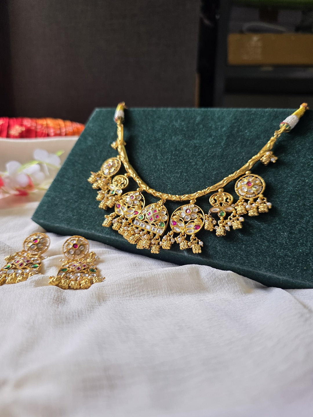 Rajvanshi Jadtar Hasli Necklace Set  Premium Jadtar Hasli Necklace with Kundan Stones | Traditional Bridal & Festive Jewellery