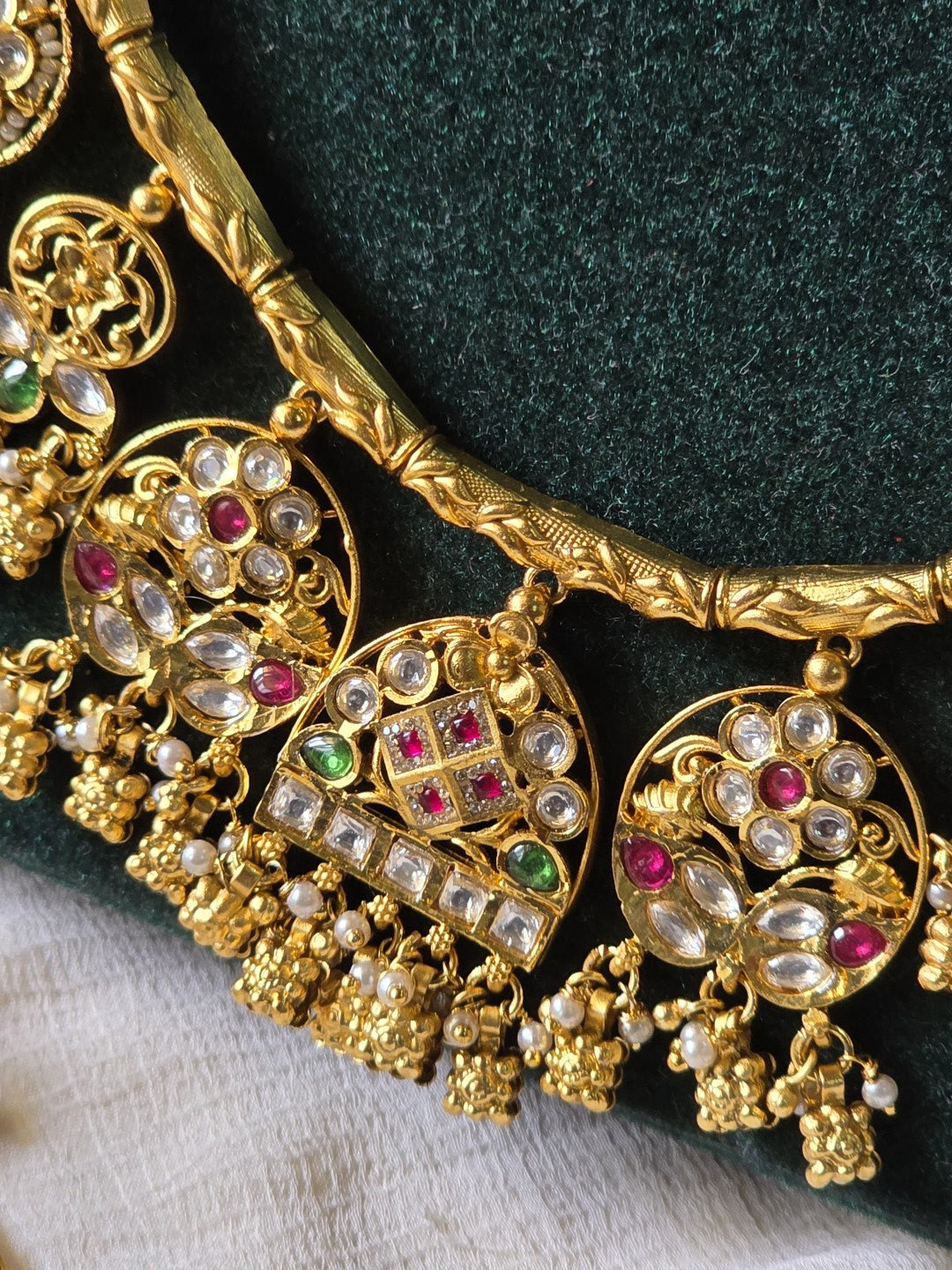 Rajvanshi Jadtar Hasli Necklace Set  Premium Jadtar Hasli Necklace with Kundan Stones | Traditional Bridal & Festive Jewellery