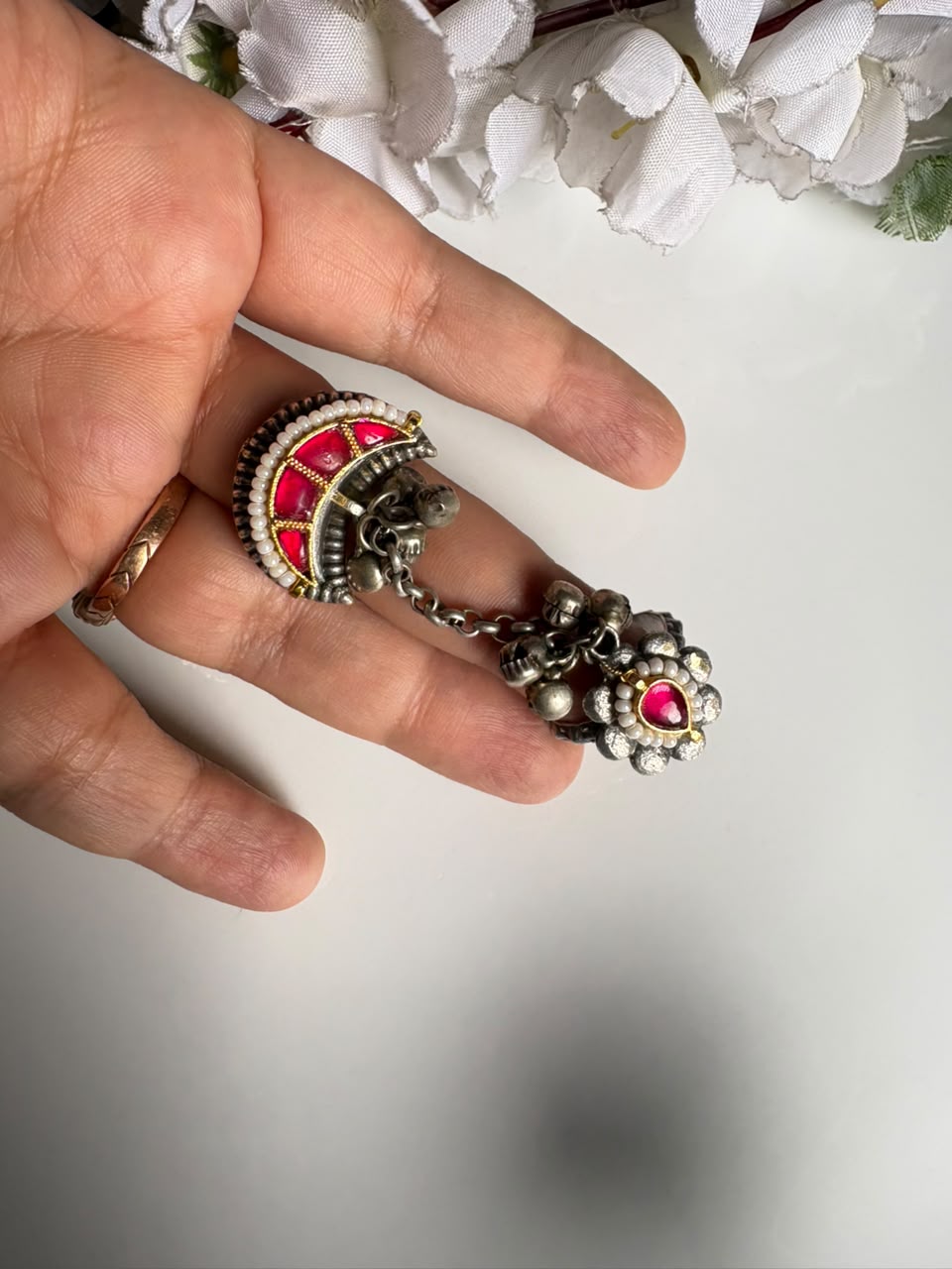 Rangrez Sla Kundan Fusion Statement Ring

Handcrafted Antique Silver Fusion Ring | Adjustable Kundan Cocktail Ring | Designer Heritage Statement Jewellery
