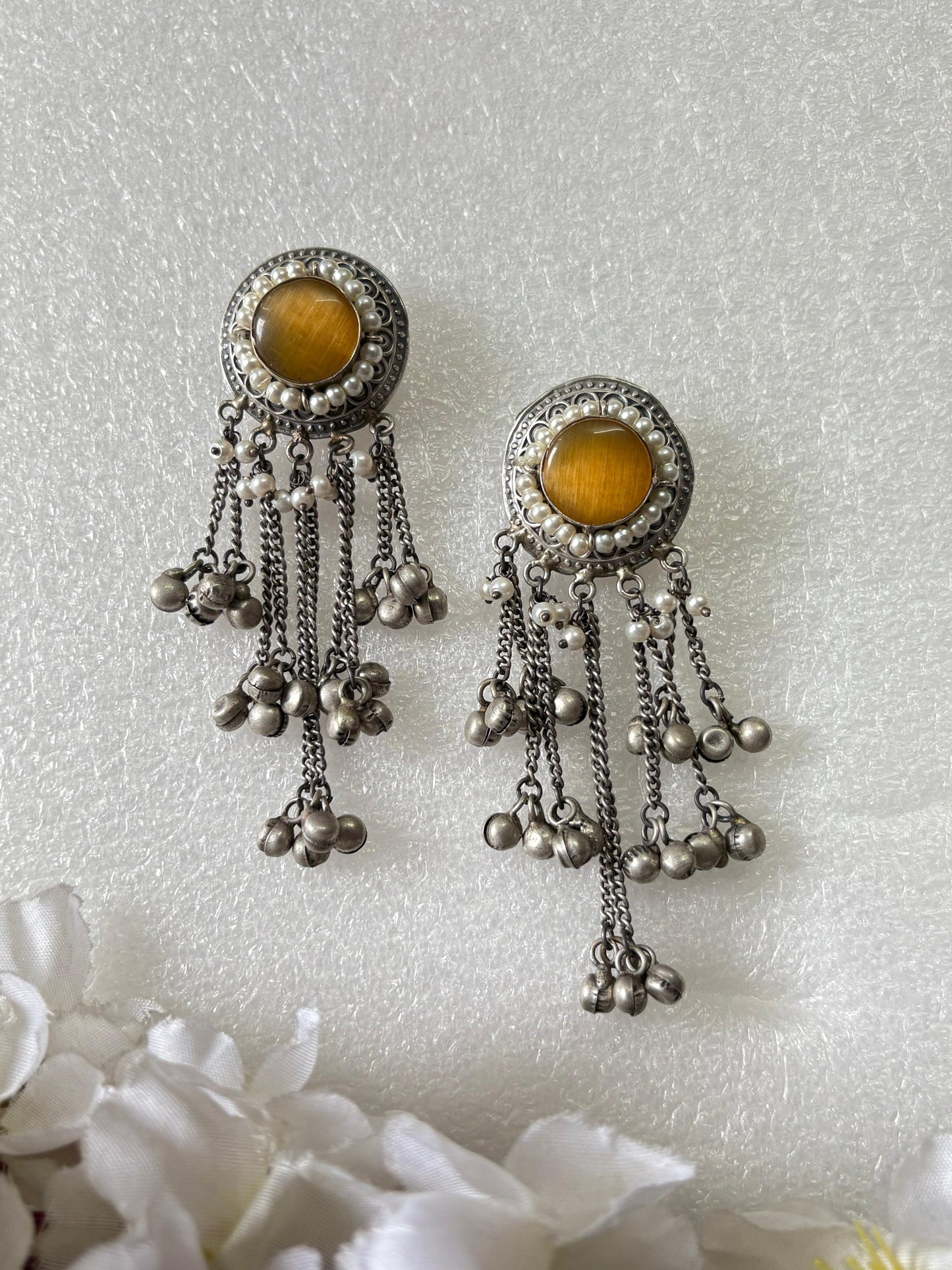 Ghungharu Round Stone Earrings – Affordable Ethnic Jewelry for Women - Alankrent Luxe