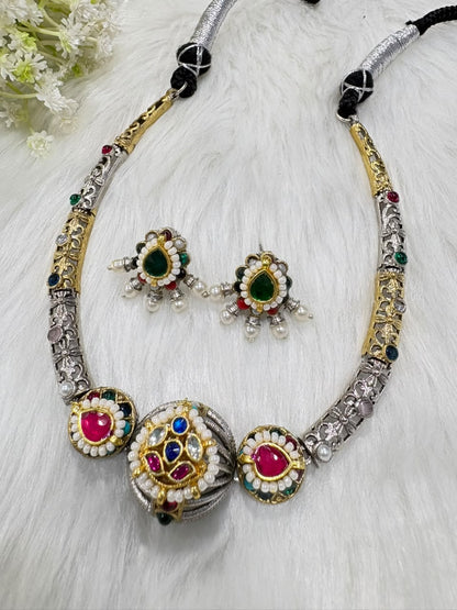 Rajatmukhi Dvayvarna Kundan Set | Minimal Dual Tone Kundan Pendant Necklace Set with Earrings & Ring | Indian Ethnic Jewellery