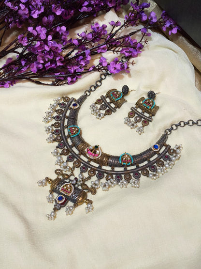 Kaalratna Pacchi Kundan German Silver Hasli | German Silver Hasli Necklace with Dual Tone Black Polish and Pacchi Kundan | Traditional Ethnic Jewellery