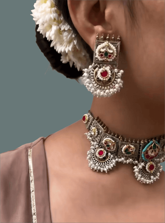 Alankrent Luxe SLA Antique Kundan Fusion Necklace with Earrings | Firoza Beads & Pearl Detailing - Alankrent Luxe
