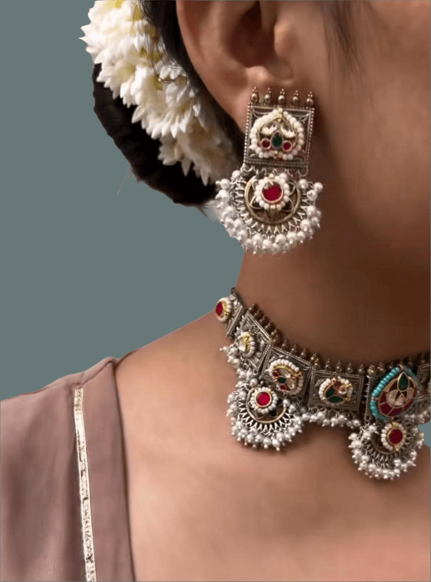 Alankrent Luxe SLA Antique Kundan Fusion Necklace with Earrings | Firoza Beads & Pearl Detailing - Alankrent Luxe