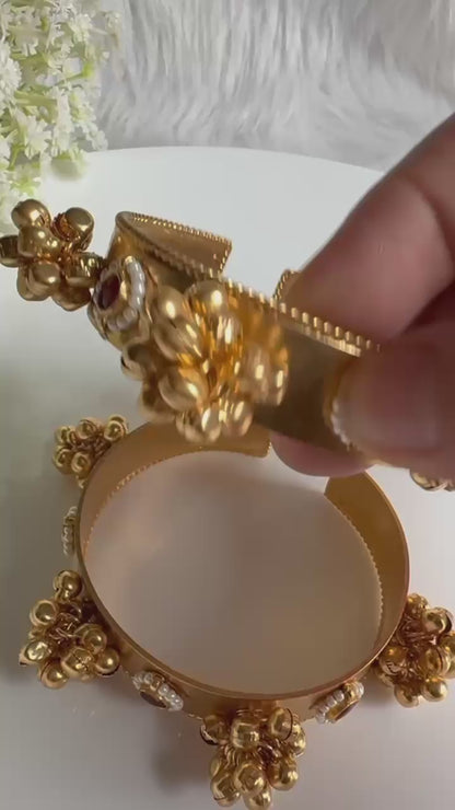Kanakghungroo Kundan Flexi Bangles | Golden Flexible Ghungroo Bangles with Kundan | Traditional Indian Ethnic Jewellery