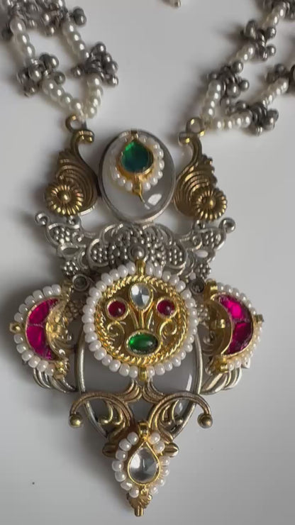 MotiRaag SLA Dualtone Necklace Set | Kundan Fusion Pearl Necklace with Matching Earrings