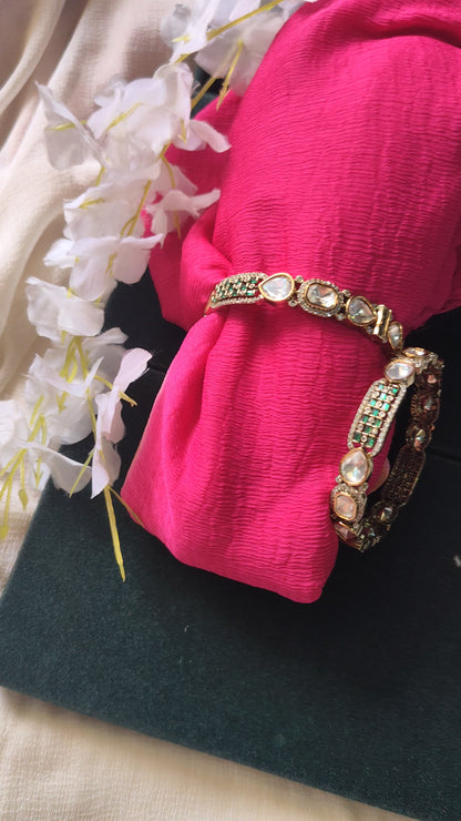 Zariya Polki Moissanite Emerald Kada Set | Premium Bridal Kundan Bangles