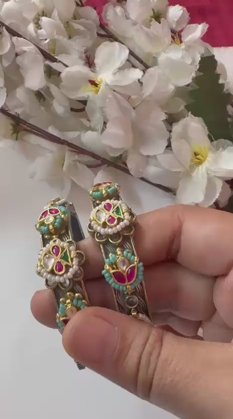 Aafreen Dual-Tone Kundan & Firoza Kada (Pair) | Small Sizes