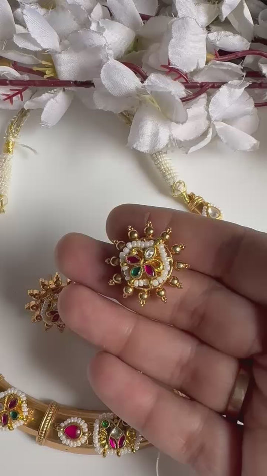 Noorva Kesar Kundan Gold Hasli Necklace Set with Earrings Online