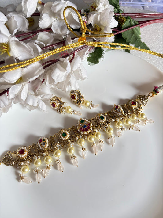 Kundan Gold Choker Necklace - Alankrent Luxe