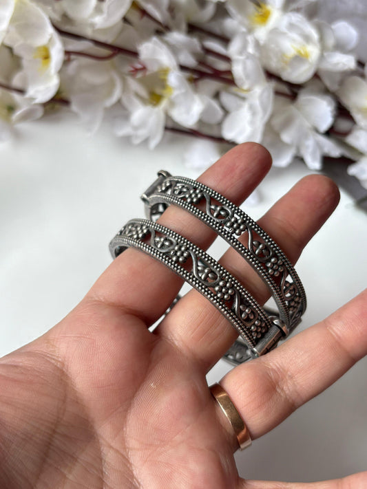 Openable Antique Finish German Silver Kada