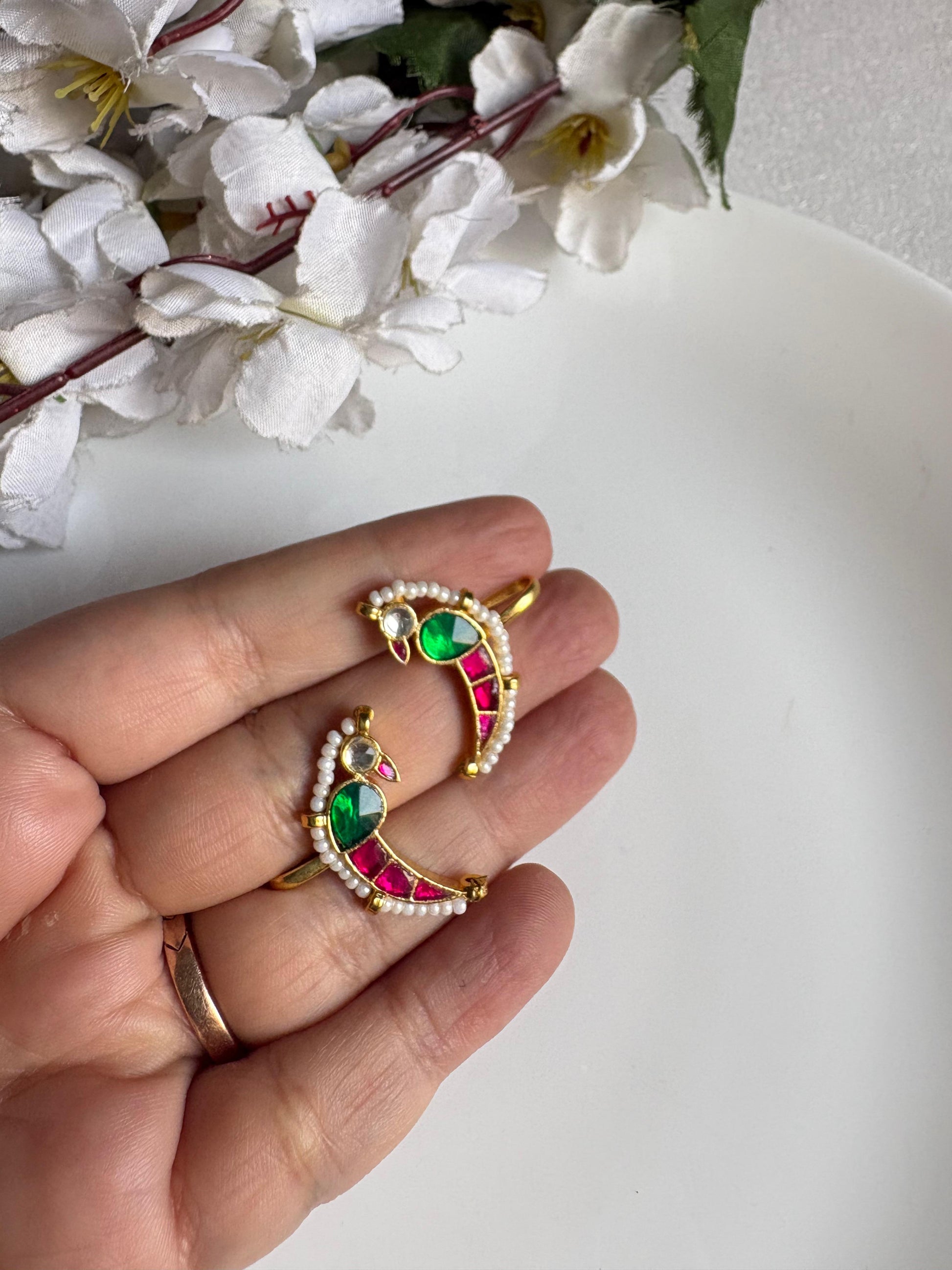 Premium Peacock Inspired Kundan Ear Cuff Bugadi with Pearl Border Wedding and Festive Jewellery Alankrent Luxe - Alankrent Luxe