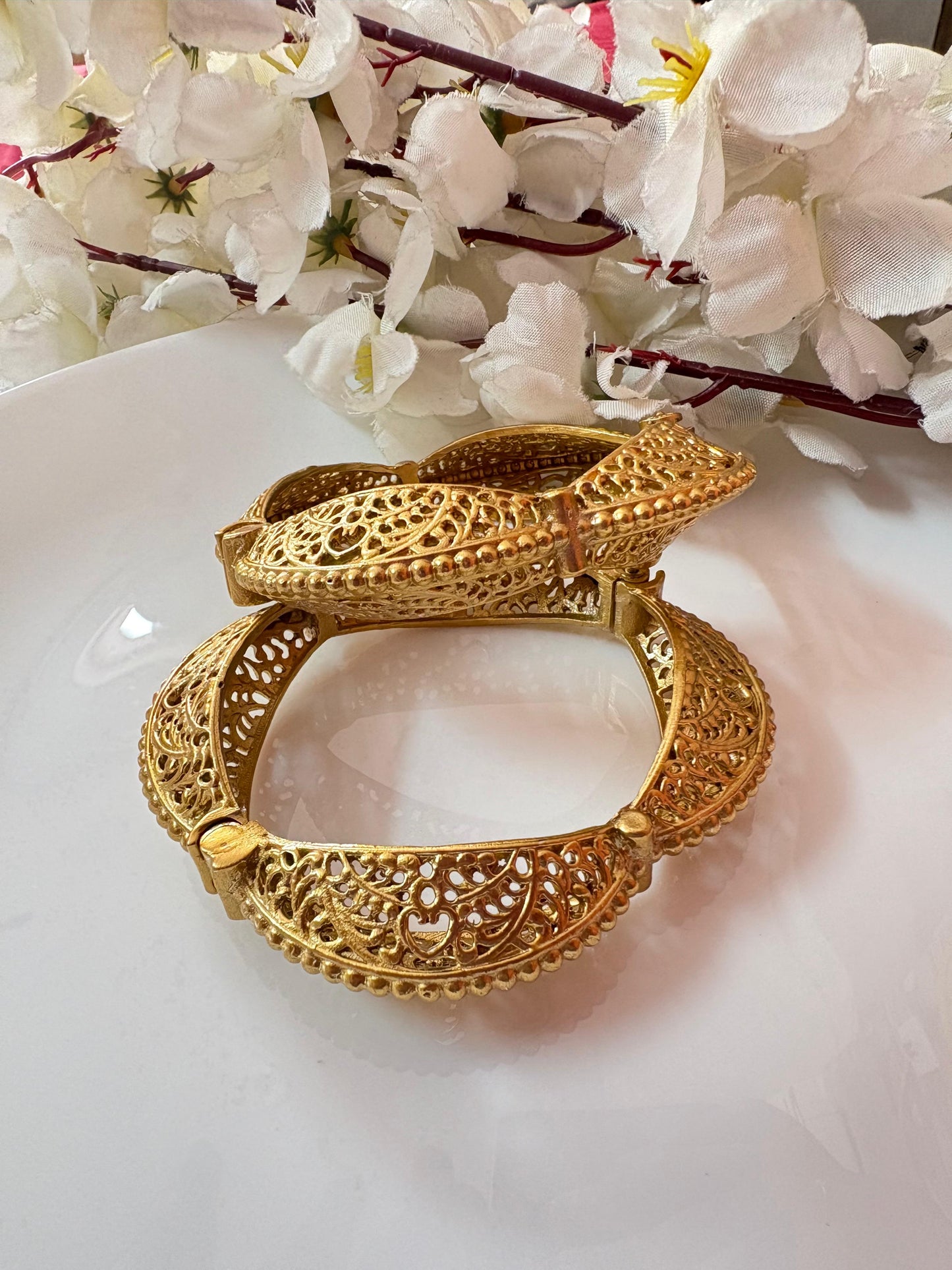 Rajwada Style Openable Gold Bangle Kadas |Alankrent