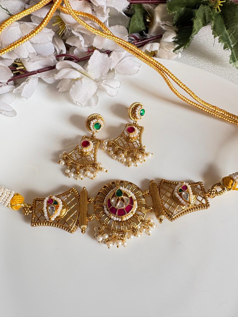 Traditional Gold Matt Kundan Choker Necklace Set With Earrings Wedding Festive Wear by Alankrent