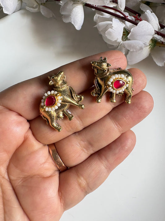 Gold Cow Kundan Earrings | Minimal Cow Motif Studs | Brass SLA Polish Budget Jewellery | Alankrent | Kundan Jewellery India