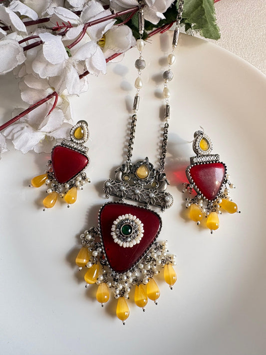 Crystal Stone Long Chain Pendant - Alankrent Luxe