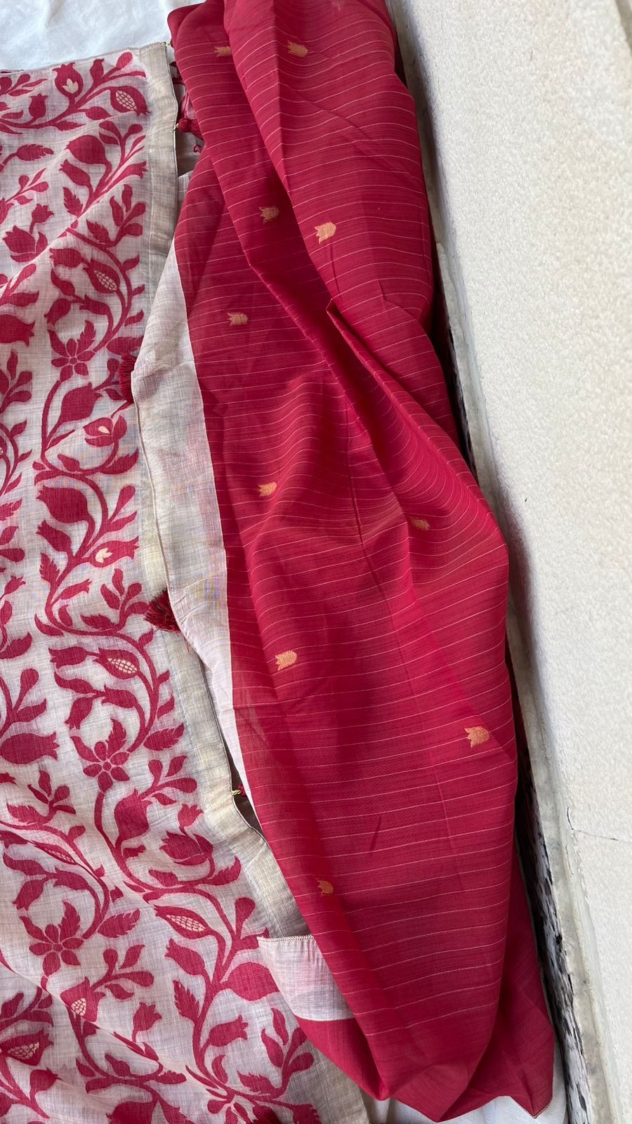 Premium Soft Linen Saree with Weaving Work Design