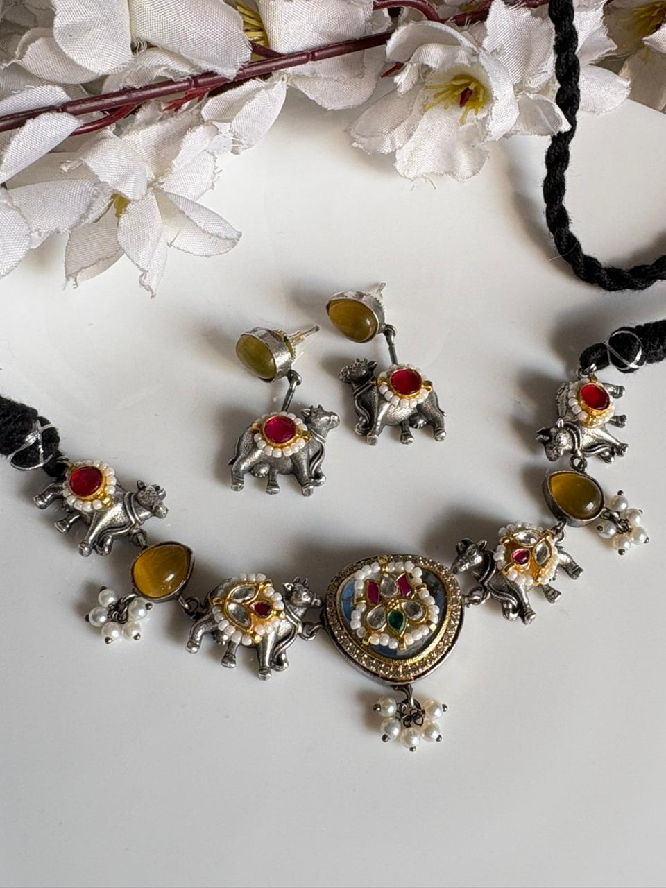 Dual Tone Nandi Kundan Necklace Set With Earrings Sla Finish Budget Jewellery Ready Stock Alankrent Ak Nd by Alankrent