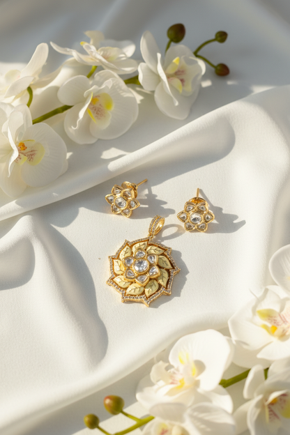 Original Moissanite Kundan Pendant Set | Luxury Without Chain | Alankrent DS391