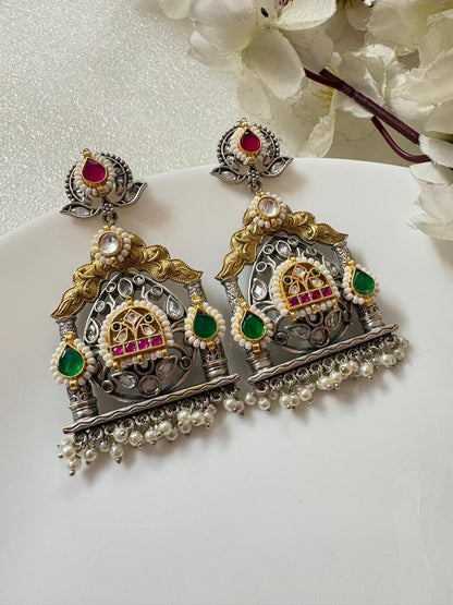 Alankrent Mandira Arch Kundan Danglers – Dual-Tone Temple Earrings with Pearls & Meenakari