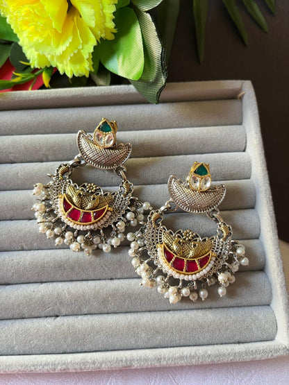 Afghani-style chandbali