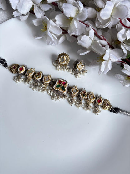 Noorika Dualtone Kundan Fusion Necklace Set with Earrings