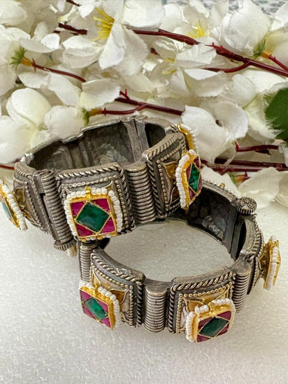 Square Kundan Dual Tone Kada Bangles | Silver Look Alike Polish | Brass Base with Green & Ruby Stone Detailing – Limited Edition