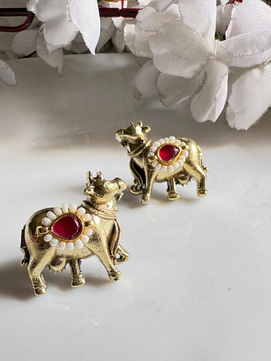 Gold Cow Kundan Earrings | Minimal Cow Motif Studs | Brass SLA Polish Budget Jewellery | Alankrent | Kundan Jewellery India