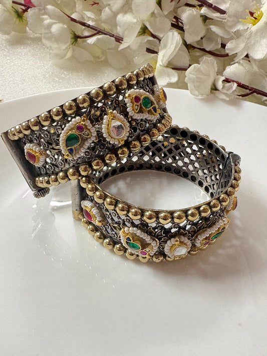 Pacchi Kundan Kada - Brass based by Alankrent