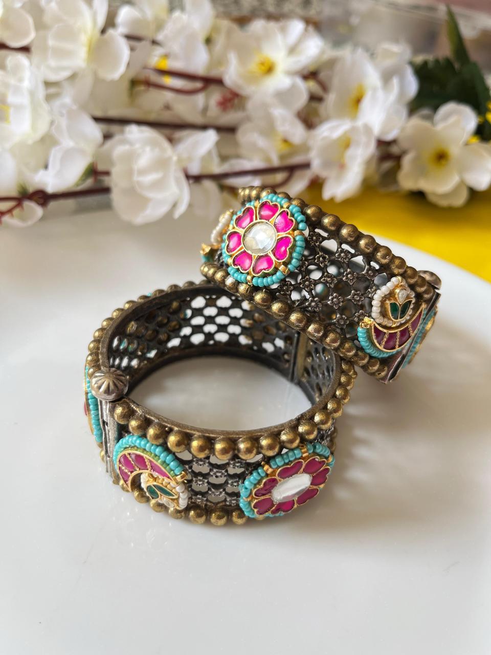 Zehvya Broad Dual Tone Premium SLA Kundan Kada | Antique Brass Statement Ethnic Bangles