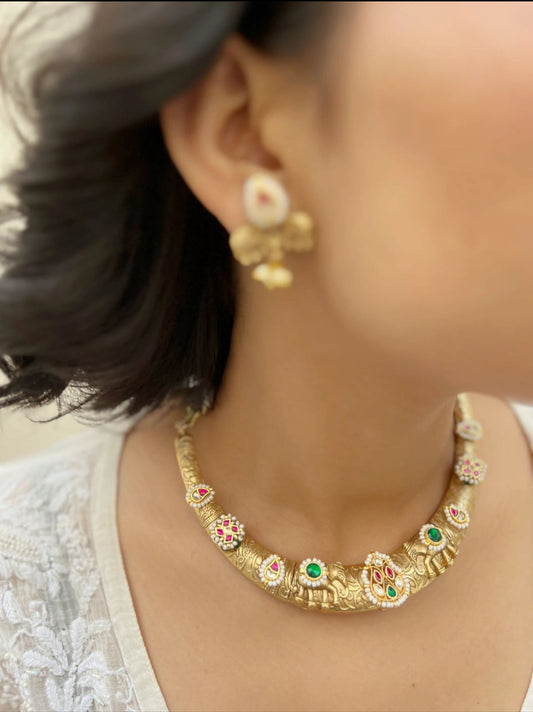 Hasli Necklace with Pacchi Kundan