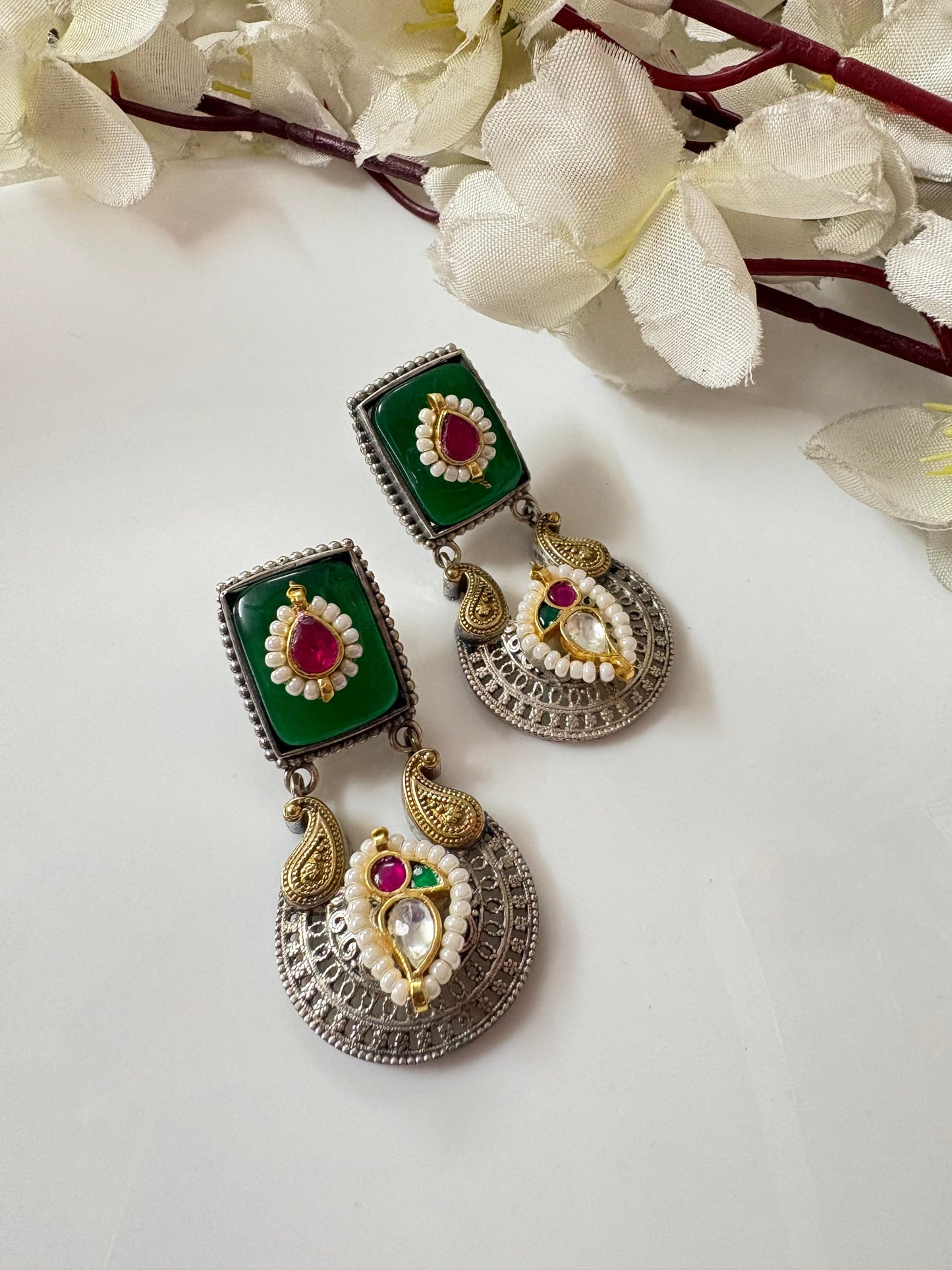 Dual Tone Kundan Drop Earrings | Silver Look Alike Polish | Handcrafted Brass Base with Pearl Detailing – Available in Green, White & Pink