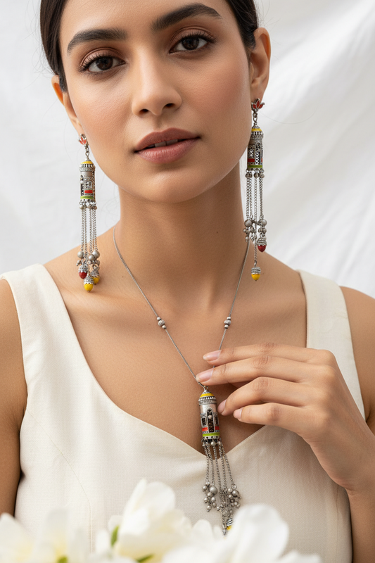 Meherva Noor Premium SLA Long Pendant Necklace Set with Earrings Online