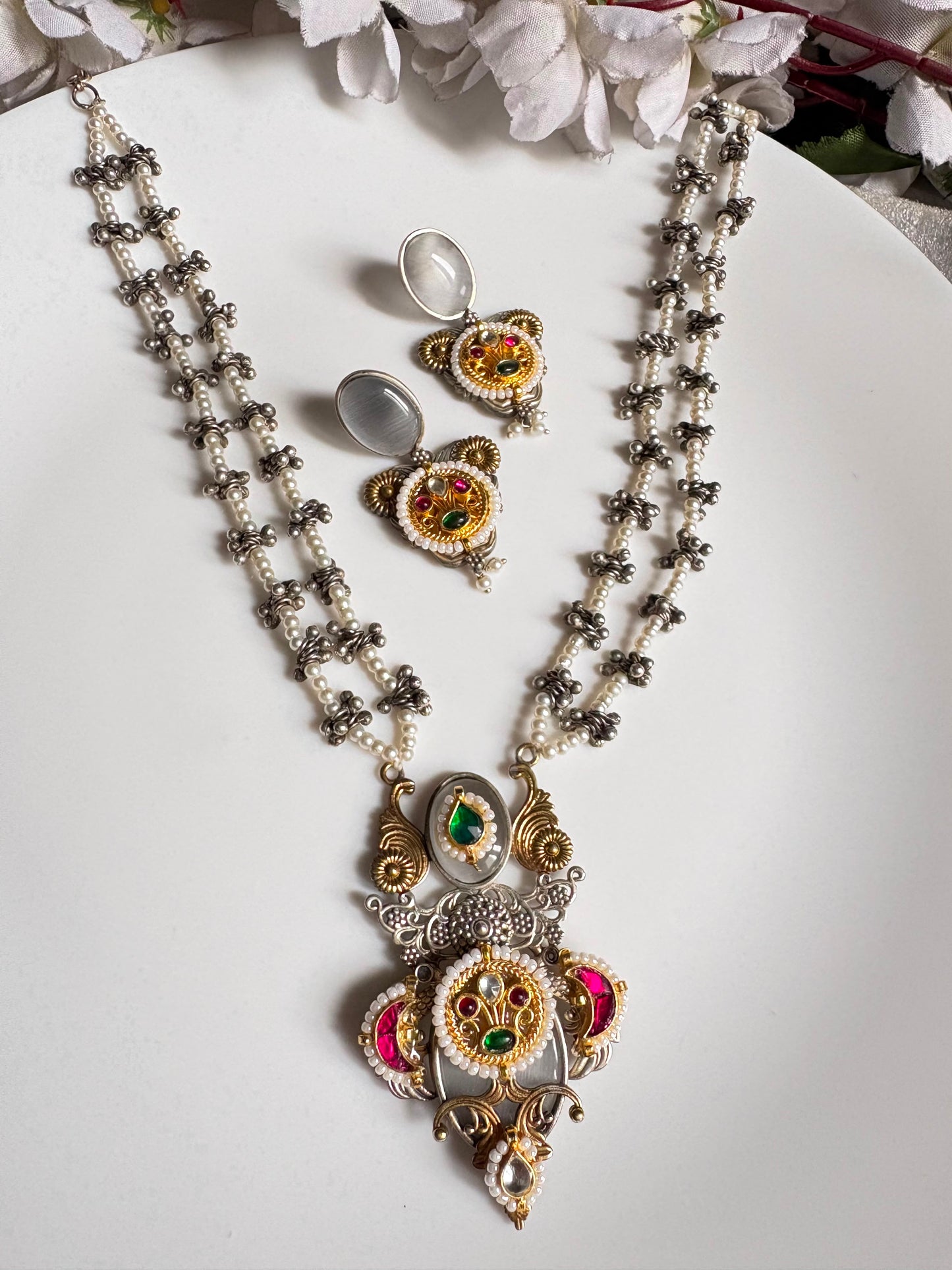 MotiRaag SLA Dualtone Necklace Set | Kundan Fusion Pearl Necklace with Matching Earrings