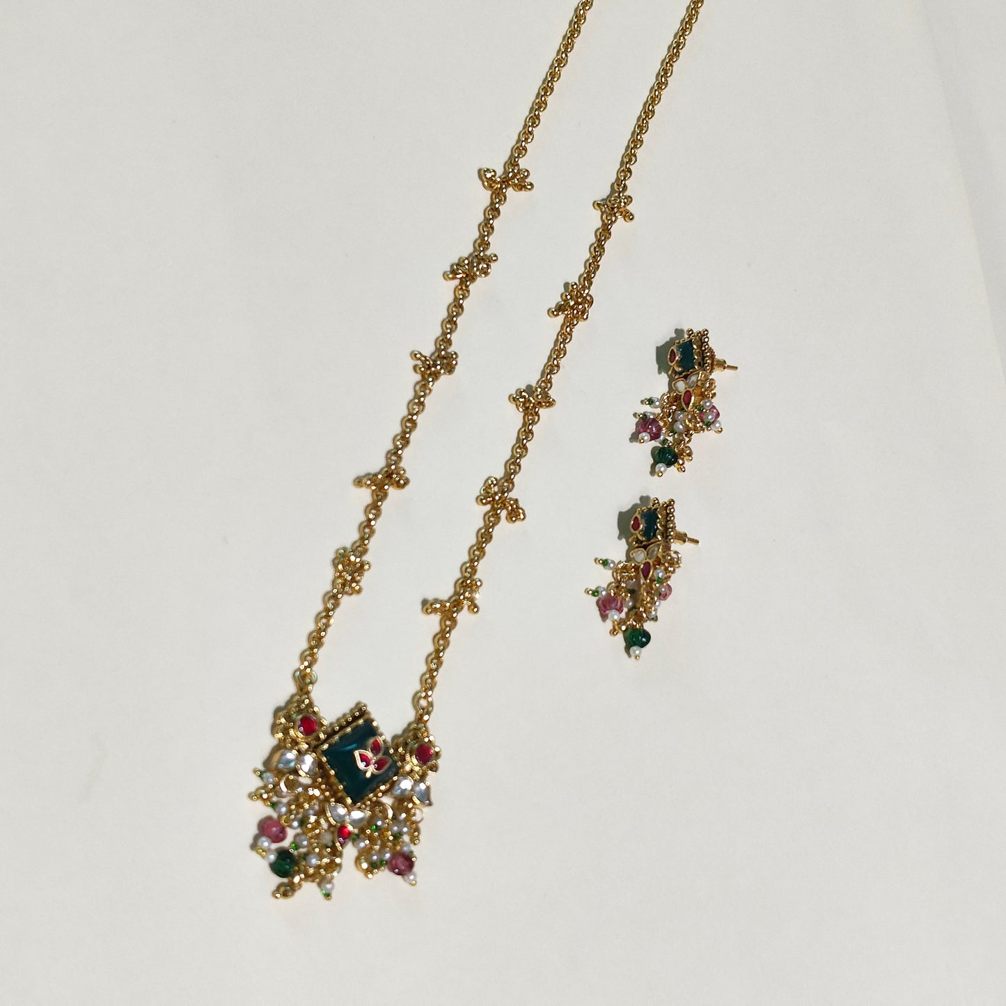 Green Kundan Pendant Necklace Set with Earrings | Traditional Temple Jewellery | Multicolor Beaded Chain Necklace