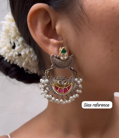 Afghani-style chandbali